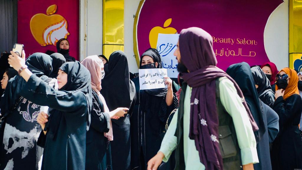 A group of women in Kabul protesting after the Taliban shut down their businesses. Photo Credit: Azadi Radio/Radio Liberty